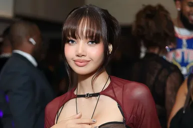 Лиса из BLACKPINK станет хедлайнером новогоднего мероприятия в Бангкоке