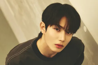 Зиу покинул k-pop группу ARrC спустя пять месяцев после дебюта