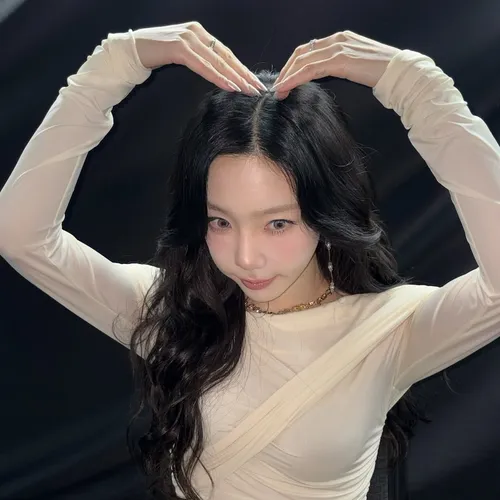Тэён из Girls' Generation будет искать молодые таланты в четвёртом сезоне Sing Again