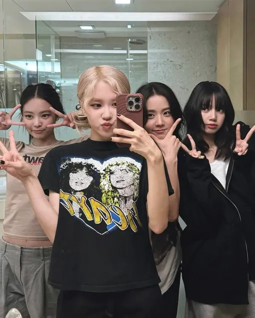 BLACKPINK BLACKPINK