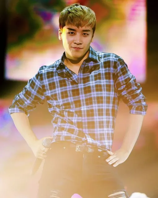 Сынри из BIGBANG Сынри из BIGBANG
