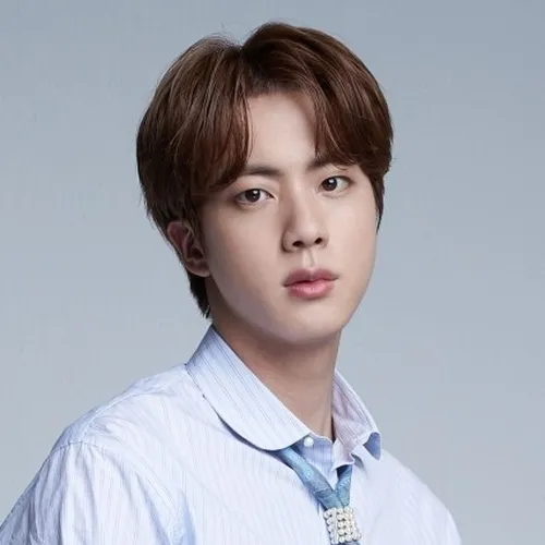 Джин из BTS присоединился к трауру по жертвам авиакатастрофы