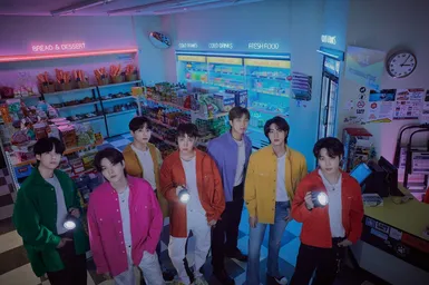 BTS продолжают покорять Billboard: новый лайв-альбом держится в топе уже вторую неделю