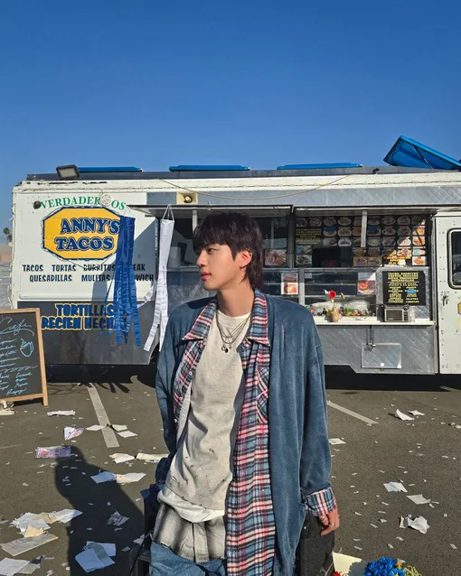 Джин из BTS Джин из BTS