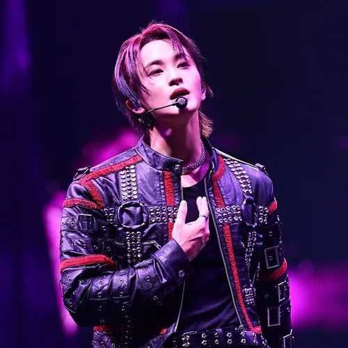 Марк из NCT объявил о выпуске первого сольного альбома