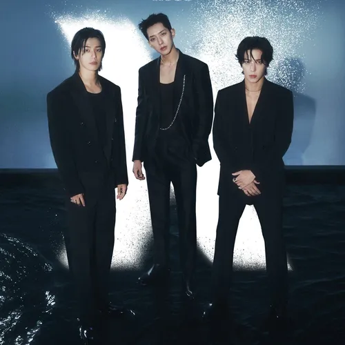 CNBLUE отправляются в североамериканский тур в честь 15-летия группы