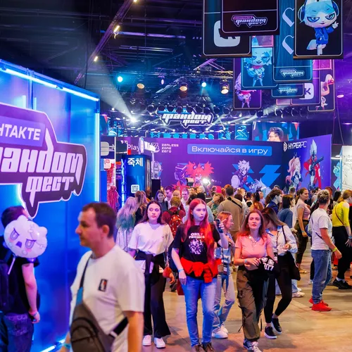 Художница из Южной Кореи, лекторий VK Play Talks и Юрий Колокольников: новые детали программы Фандом Феста