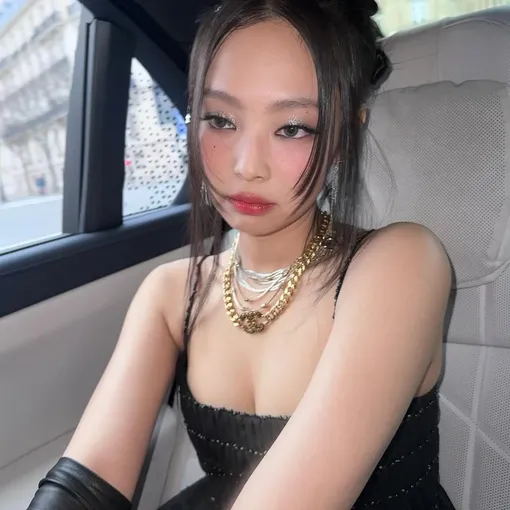 Дженни из BLACKPINK Дженни из BLACKPINK