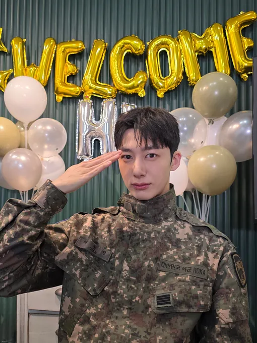 Хёнвон из MONSTA X Хёнвон из MONSTA X