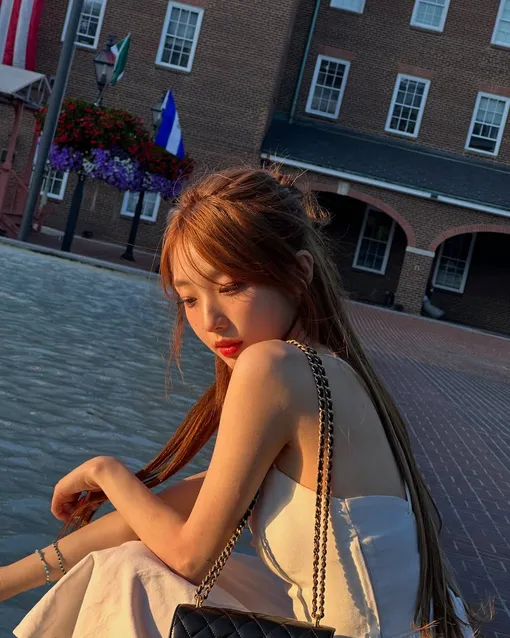 Ёджин из Loossemble Ёджин из Loossemble