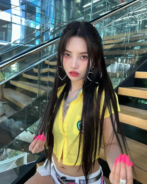 Соён из i-dle Соён из i-dle