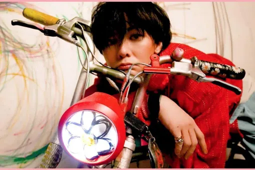 G-Dragon обошёл Розэ и Бруно Марса: успех трека HOME SWEET HOME в корейском чарте Melon G-Dragon обошёл Розэ и Бруно Марса: успех трека HOME SWEET HOME в корейском чарте Melon