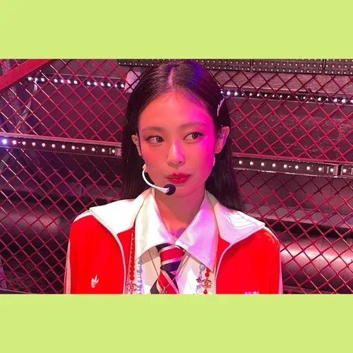 Дженни из BLACKPINK заняла первое место на M Countdown