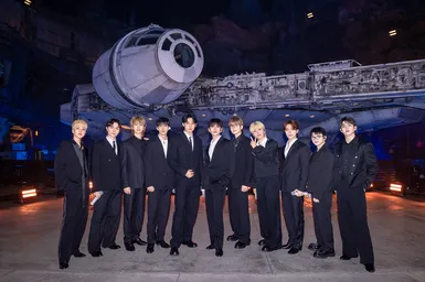 SEVENTEEN стали первыми k-pop артистами в рождественском шоу Disney