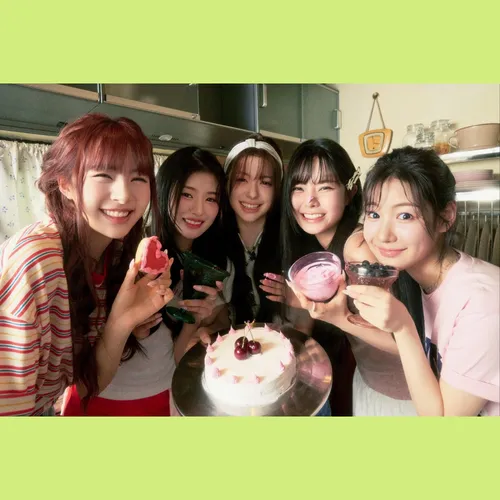 FIFTY FIFTY покоряют Америку в турне: восемь городов, один хит и море любви