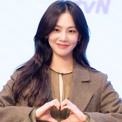 Из звезды в живодерку: актрису Хан Джи Ын обвинили в жестоком обращении с животными