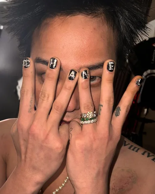 G-DRAGON G-DRAGON