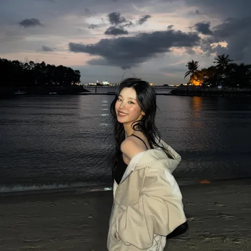 Сольный дебют Йеджи из ITZY: трек-лист и другие подробности