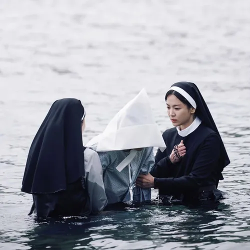 Экзорцизм по-корейски: что известно о новом хорроре «Черные монахини»