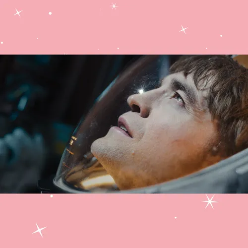 «Микки 17»: корейско-американский фильм с Робертом Паттинсоном выйдет на месяц раньше