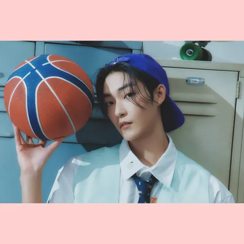 Кевин из THE BOYZ извинился за неудачную шутку на бейсбольном матче
