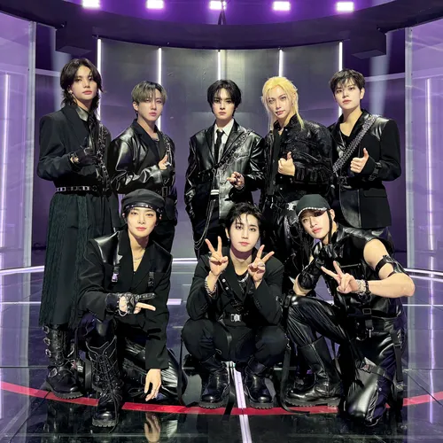 Stray Kids раскрыли трек-лист нового сингла Mixtape: dominATE