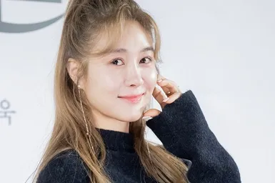 Звезда мюзиклов Ок Чу Хён рискует сесть в тюрьму из-за нелегальной работы агентства