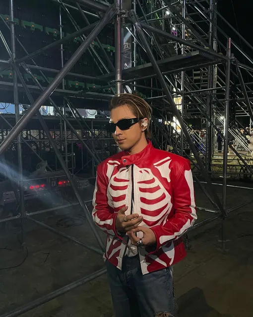Тхэян из BIGBANG