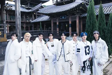 Stray Kids получили восьмое «золото» RIAA за мини-альбом MAXIDENT