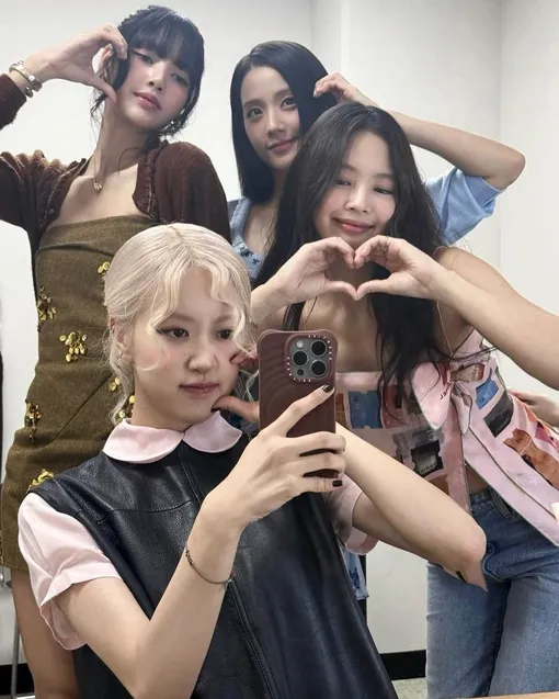 BLACKPINK BLACKPINK