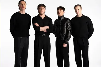 Легенды рока: про The Beatles снимут четыре фильма