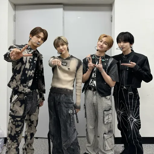 SHINee SHINee