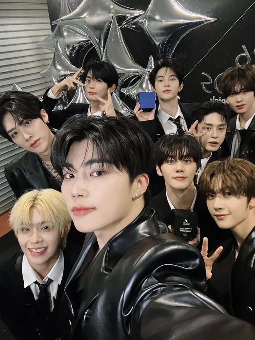 ZEROBASEONE ZEROBASEONE