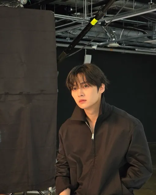 ЛИ НОУ ИЗ STRAY KIDS ЛИ НОУ ИЗ STRAY KIDS