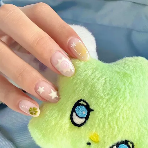 идеи корейского маникюра на апрель 2026 года